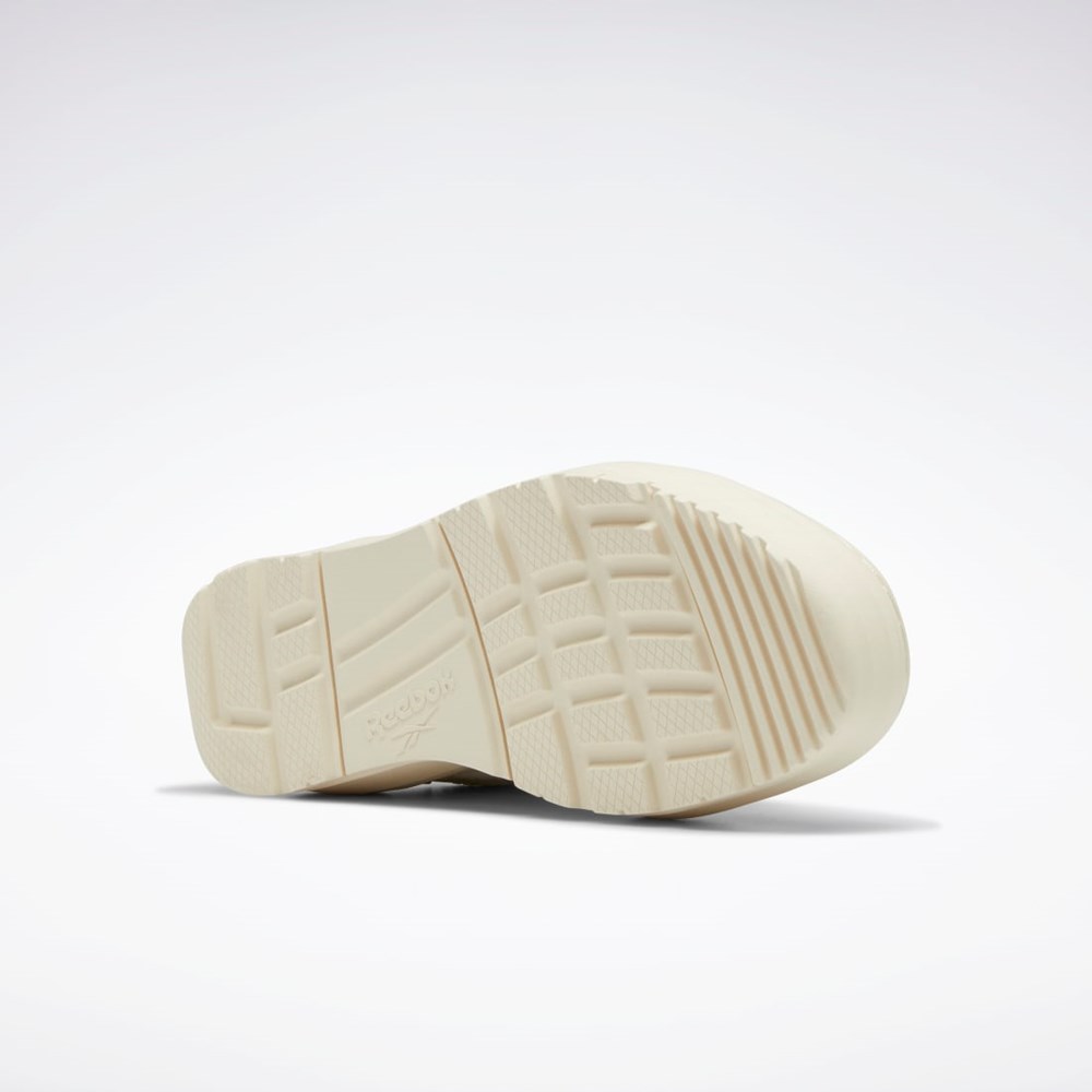 Reebok Club C Double GEO Shoes Chalk / Alabaster / Soft Ecru | 61MIPLSXA